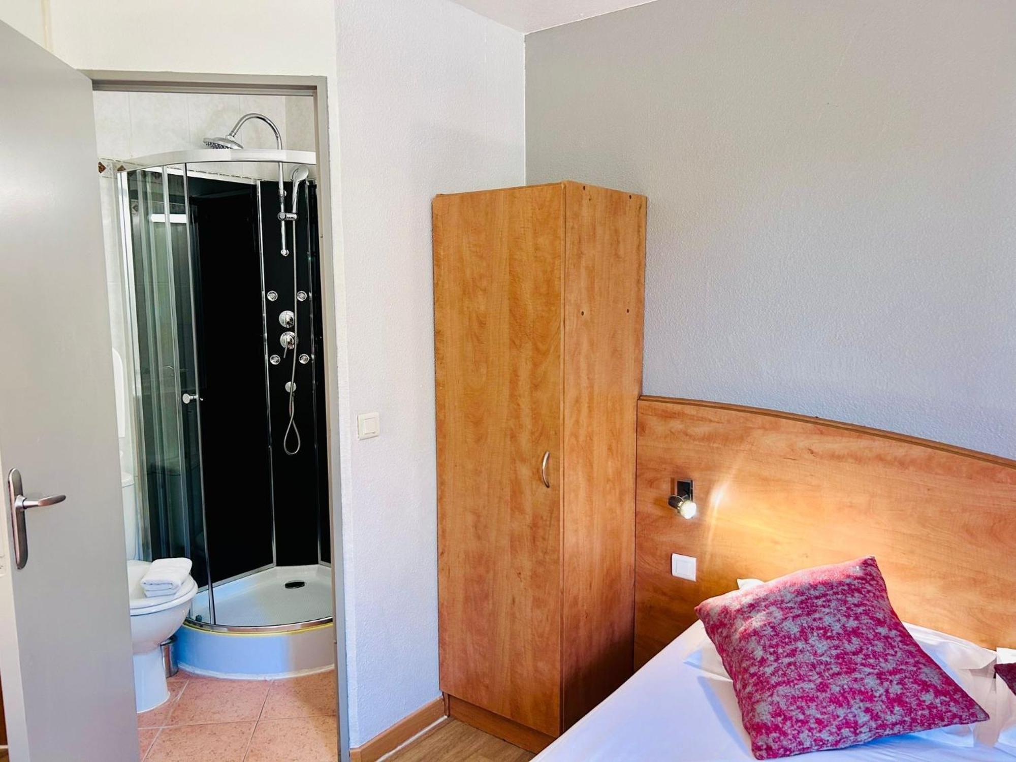 The Originals City, Hotel Nimes Costieres, Ex Inter Hotel Εξωτερικό φωτογραφία